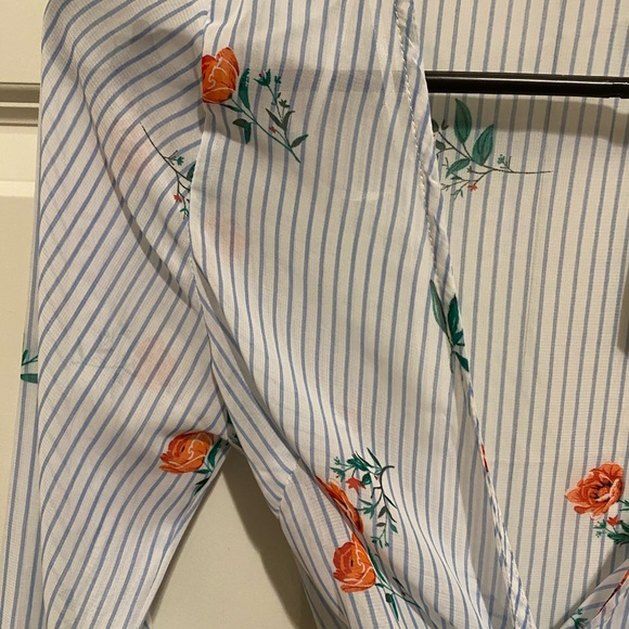 Wrap top - Picture 3 of 3